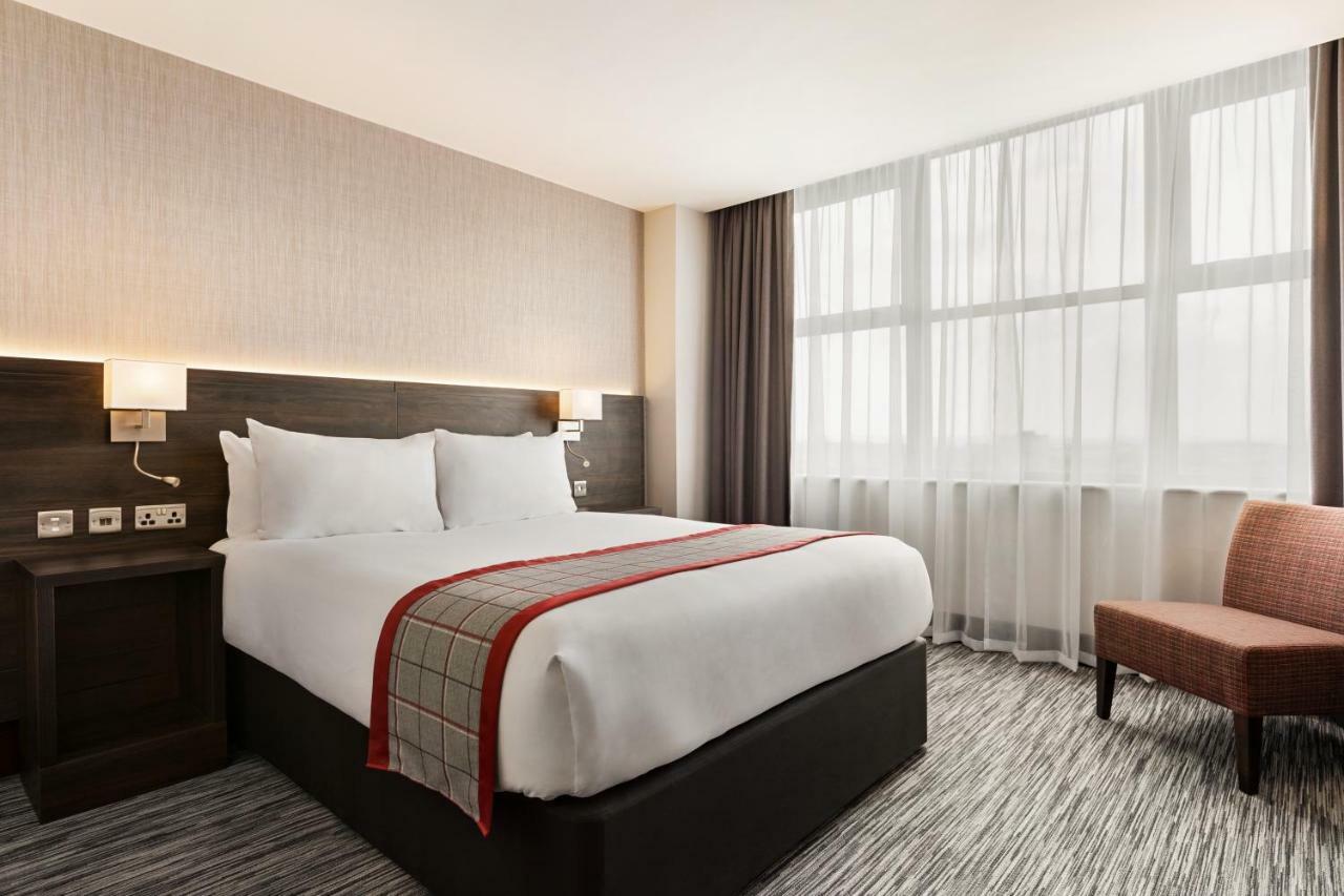 Отель Ramada Ист-Килбрайд Экстерьер фото